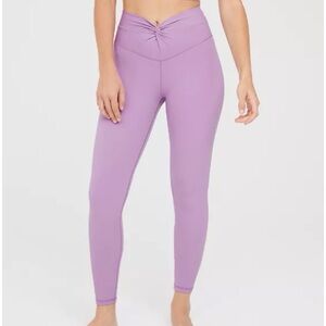 OFFLINE By Aerie Real Me XTRA Twist Legging in Violet Tulip Women’s Sz M